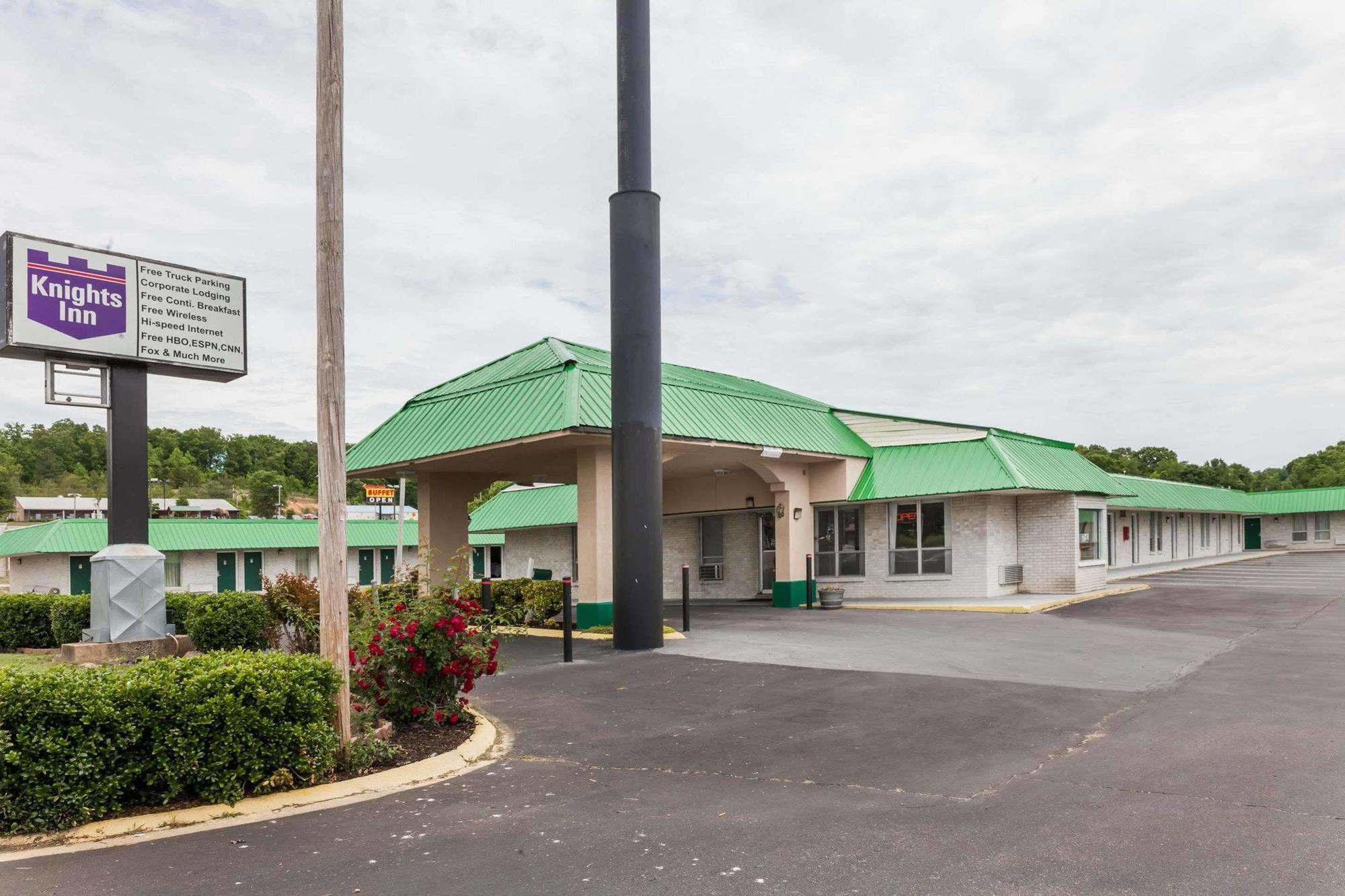 Knights Inn Hurricane Mills Exterior foto